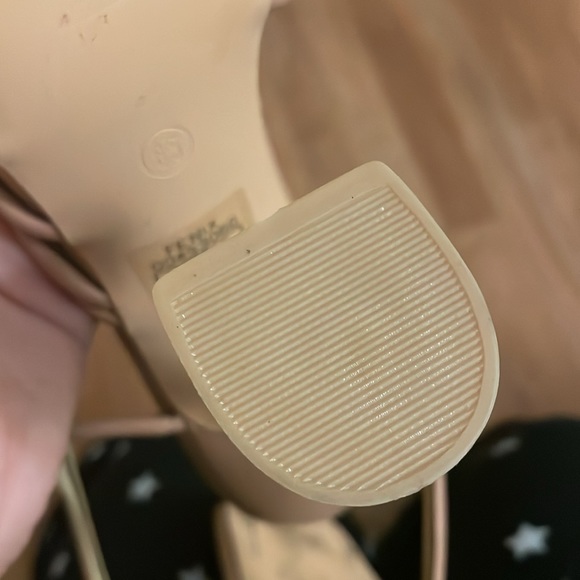 Nude strappy heels - Picture 7 of 7